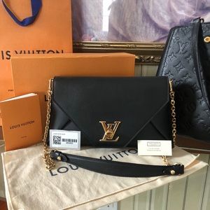 Louis Vuitton Love Note